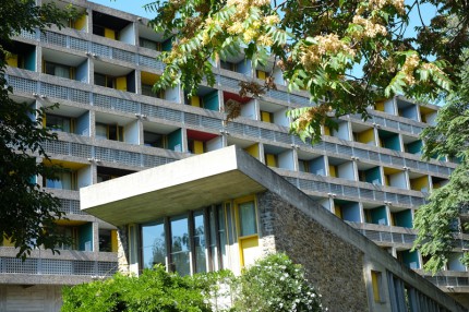 コルビュジェ建築　シテ ユニベルシテ　ブラジル館