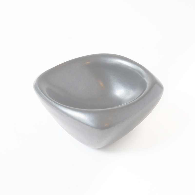 Denyse Gatard Diamond-shaped bowl
