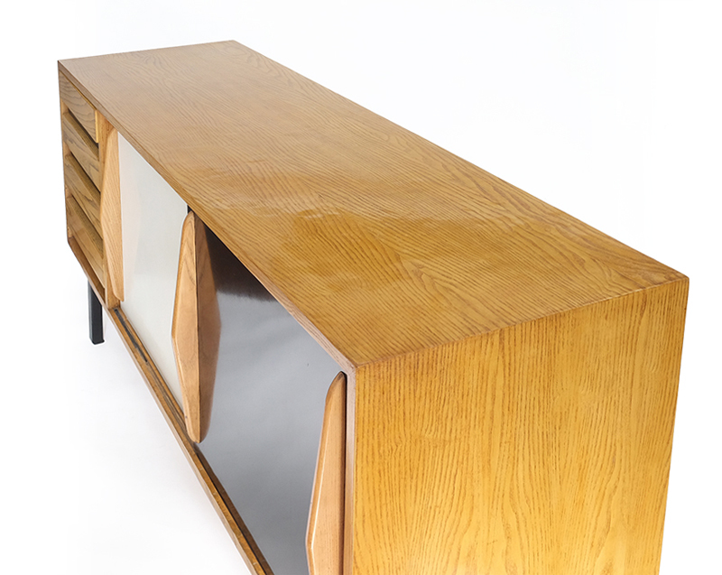 Charlotte Perriand シャルロットペリアン N19 n°19 'Bauche' Chair by Charlotte Perriand - COLLETION