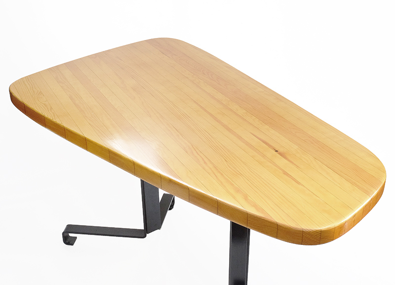 Charlotte Perriand Les Arcs Free Form Table | SOUP clozzet