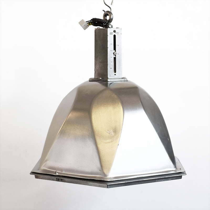 Industrial Tuilip Lamp